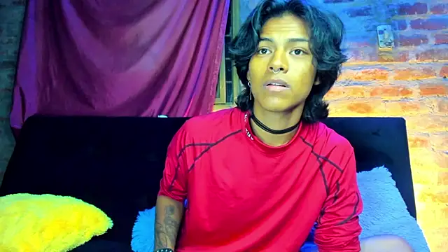 dreyk20 online show from April 23, 2026, 2:40 am