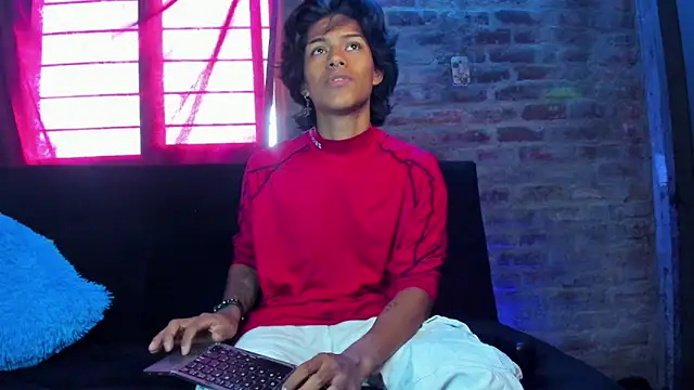 dreyk20 online show from March 13, 2026, 8:58 pm