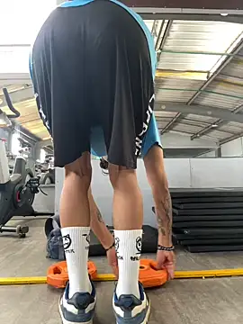 dreyk20 online show from April 23, 2026, 6:20 pm