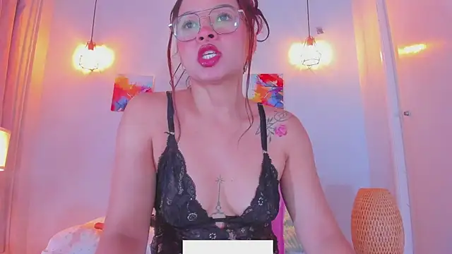 Snapshot of Karlaliones69 chatting on February 20, 2026, 11:45 am Karlaliones69 online show from February 20, 2026, 11:45 am