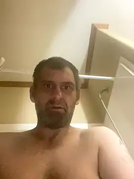 Snapshot of Bigdickcraig11 chatting on December 17, 2025, 11:21 pm Bigdickcraig11 online show from December 17, 2025, 11:21 pm