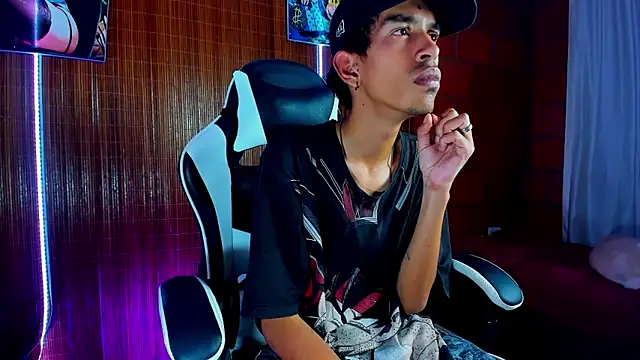 briamhoconor xh online show from February 5, 2026, 5:14 am