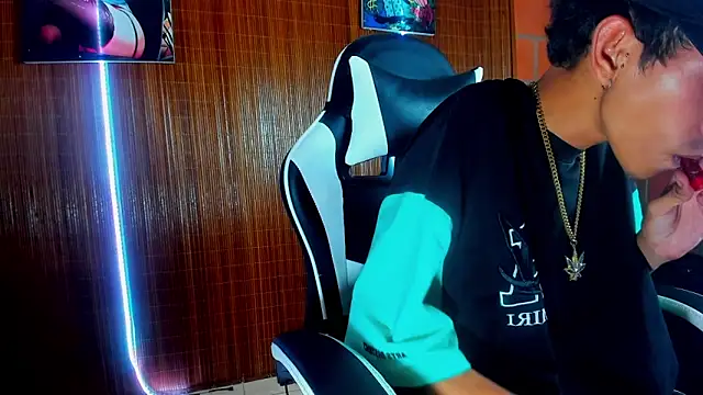 briamhoconor xh online show from February 13, 2026, 1:38 am