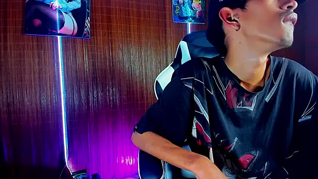 briamhoconor xh online show from February 7, 2026, 4:09 am