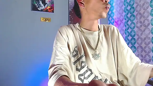 briamhoconor xh online show from April 25, 2026, 5:32 am