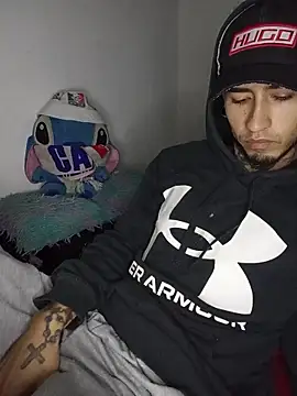 Tattoboy19cm online show from March 18, 2026, 5:10 am