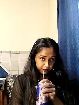 cute indianxo online show from May 12, 2026, 1:39 pm