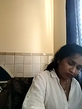 Snapshot of cute_indianxo chatting on June 25, 2026, 10:31 am cute indianxo online show from June 25, 2026, 10:31 am