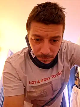 Snapshot of a7ex chatting on December 10, 2024, 3:09 am a7ex online show from December 10, 2024, 3:09 am