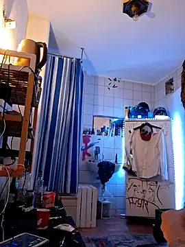 Snapshot of a7ex chatting on January 13, 2025, 6:05 pm a7ex online show from January 13, 2025, 6:05 pm