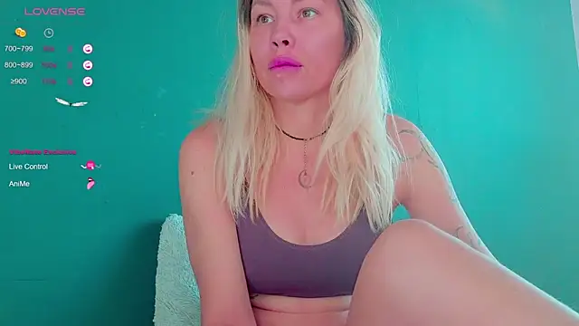 Snapshot of frankiefoxie_ chatting on October 19, 2025, 2:36 am frankiefoxie online show from October 19, 2025, 2:36 am