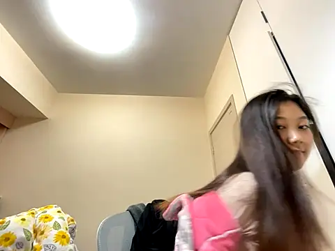 Snapshot of xena0501 chatting on December 16, 2025, 7:23 am xena0501 online show from December 16, 2025, 7:23 am