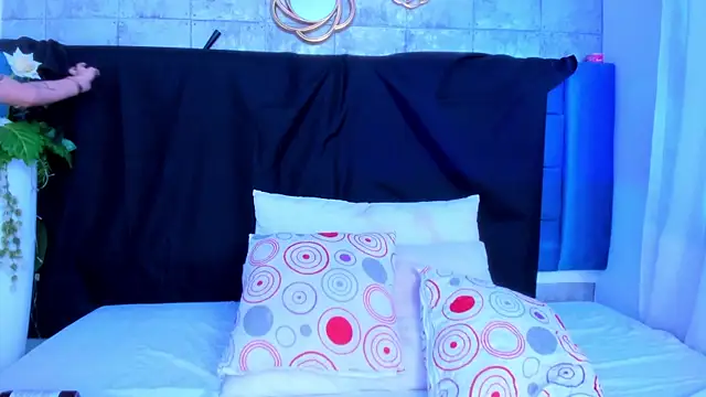 Snapshot of MaiaaCandy chatting on January 16, 2026, 9:41 pm MaiaaCandy online show from January 16, 2026, 9:41 pm