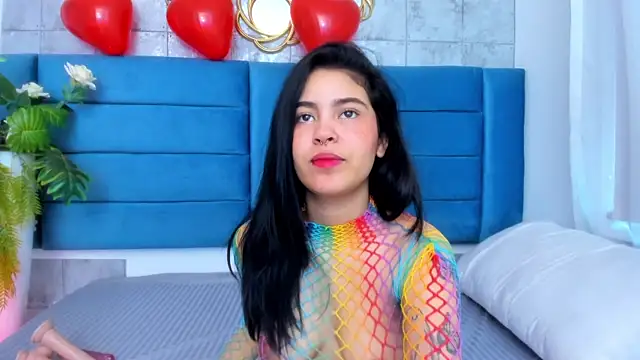 Snapshot of MaiaaCandy chatting on February 16, 2026, 9:24 pm MaiaaCandy online show from February 16, 2026, 9:24 pm