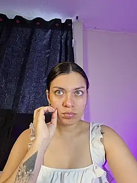 AmaiaSalvatore online show from May 15, 2026, 8:18 pm
