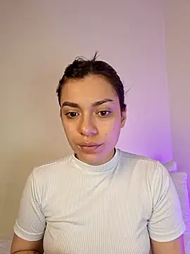 Snapshot of AmaiaSalvatore chatting on November 6, 2025, 9:30 pm AmaiaSalvatore online show from November 6, 2025, 9:30 pm