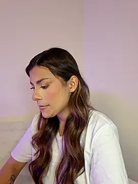 Snapshot of AmaiaSalvatore chatting on October 9, 2025, 12:22 am AmaiaSalvatore online show from October 9, 2025, 12:22 am