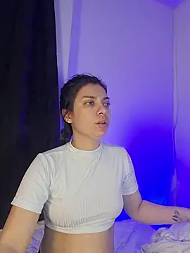 AmaiaSalvatore online show from January 5, 2026, 10:46 pm