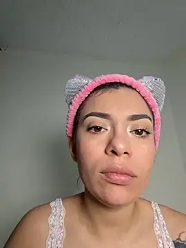 Snapshot of AmaiaSalvatore chatting on September 20, 2025, 9:20 pm AmaiaSalvatore online show from September 20, 2025, 9:20 pm