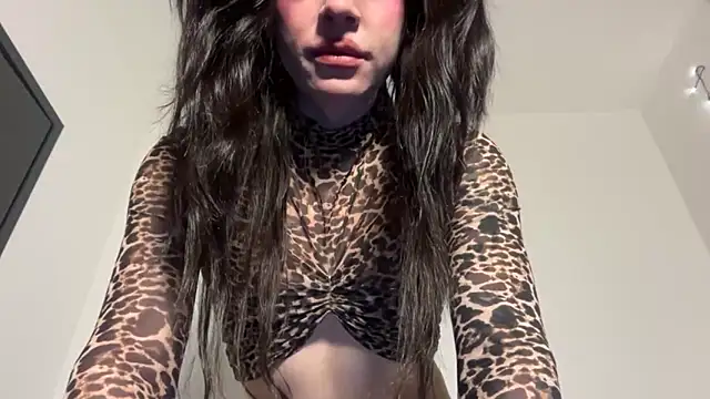 Snapshot of betterbehave chatting on December 20, 2025, 6:33 pm betterbehave online show from December 20, 2025, 6:33 pm