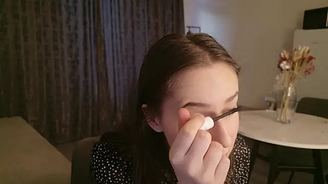 LucyRose3 online show from February 5, 2026, 2:13 pm