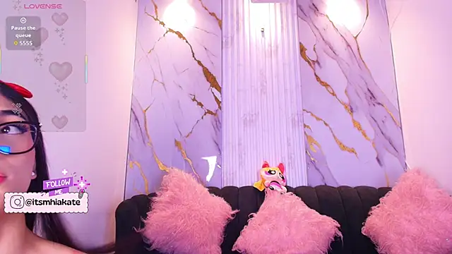 Snapshot of Mhiaa_Sweet chatting on February 7, 2026, 12:24 pm Mhiaa Sweet online show from February 7, 2026, 12:24 pm