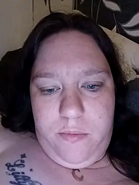 Feuchtekitty92xh online show from September 18, 2025, 8:45 pm