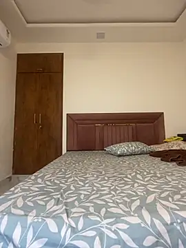 Snapshot of somya_girl chatting on October 5, 2025, 6:09 pm somya girl online show from October 5, 2025, 6:09 pm