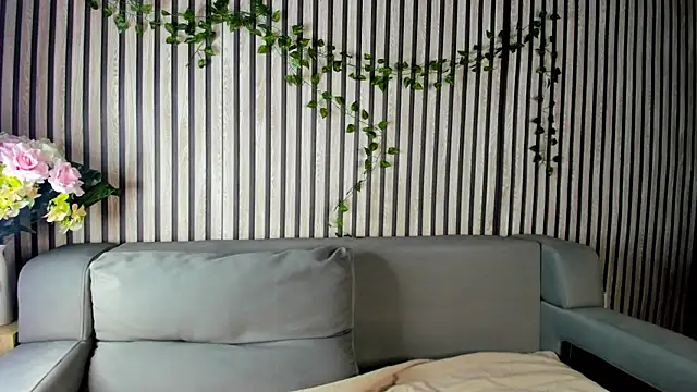 Snapshot of Casey_Sweeet chatting on November 6, 2025, 5:17 pm Casey Sweeet online show from November 6, 2025, 5:17 pm