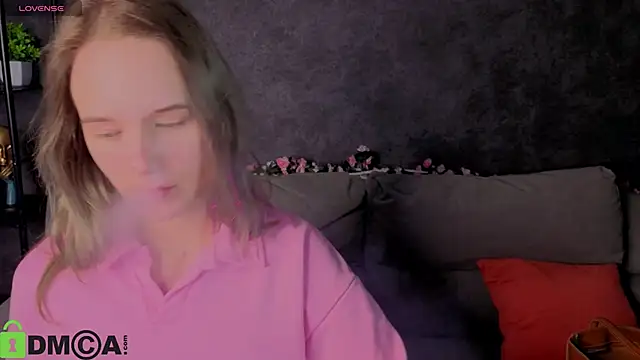 Snapshot of Casey_Sweeet chatting on December 3, 2025, 1:06 am Casey Sweeet online show from December 3, 2025, 1:06 am