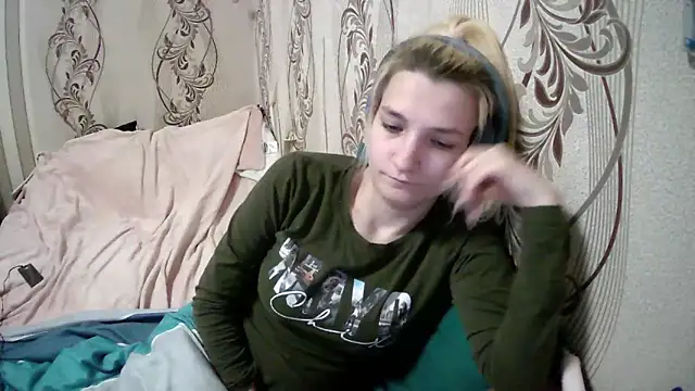 Snapshot of AlissaClark chatting on April 30, 2026, 8:38 pm AlissaClark online show from April 30, 2026, 8:38 pm