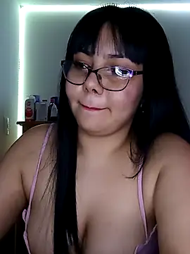 soo2303 online show from October 8, 2025, 7:58 pm