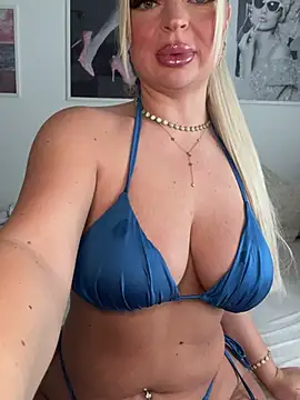 Snapshot of _Lilly_angel chatting on June 15, 2026, 12:16 pm Lilly angel online show from June 15, 2026, 12:16 pm