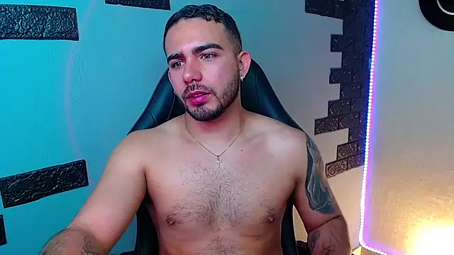 Snapshot of adamhairy chatting on June 29, 2026, 7:02 pm adamhairy online show from June 29, 2026, 7:02 pm