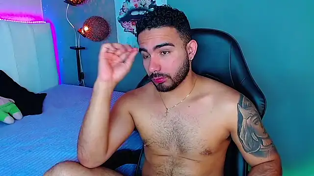 Snapshot of adamhairy chatting on July 6, 2026, 7:49 pm adamhairy online show from July 6, 2026, 7:49 pm