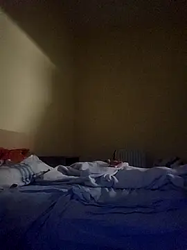 Nesch82 online show from March 20, 2026, 4:13 am