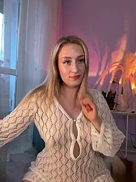 Snapshot of KassandraTress chatting on February 24, 2026, 4:08 pm KassandraTress online show from February 24, 2026, 4:08 pm