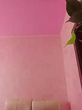 Snapshot of SquirtMilf00 chatting on December 1, 2025, 1:06 am SquirtMilf00 online show from December 1, 2025, 1:06 am