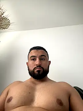 DoctorArabe3 online show from November 14, 2025, 8:12 pm