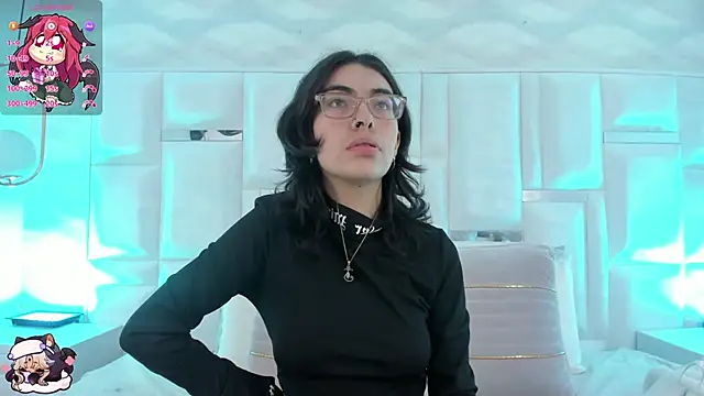 Im Molly Angel online show from November 27, 2025, 7:36 pm