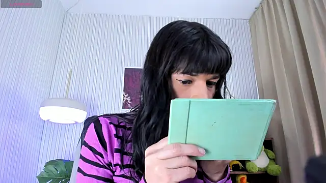 Alanakimura  online show from November 8, 2025, 8:12 pm