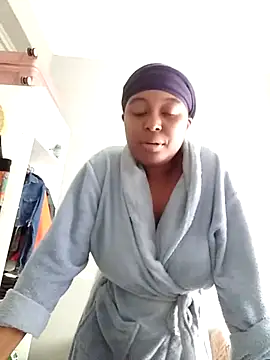 Snapshot of AcetousAbb chatting on October 26, 2025, 12:05 pm AcetousAbb online show from October 26, 2025, 12:05 pm