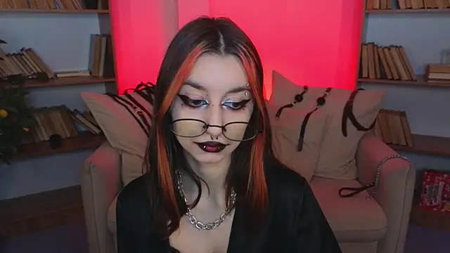 Mistress  Marcelline online show from January 15, 2026, 10:40 am