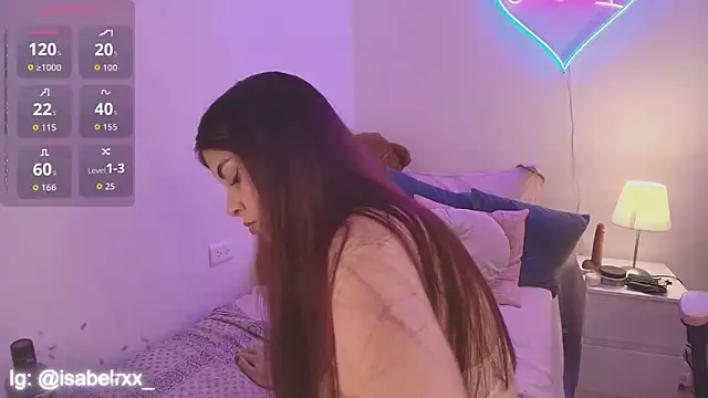 Snapshot of IsabelCortes chatting on September 19, 2025, 10:36 pm IsabelCortes online show from September 19, 2025, 10:36 pm