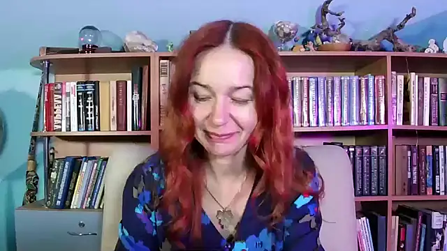 Foxilady357 online show from April 4, 2026, 1:39 pm