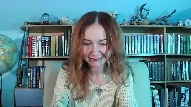 Foxilady357 online show from November 19, 2025, 5:46 pm