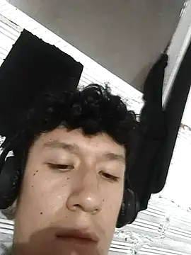 fabrizio1910 online show from November 7, 2025, 12:04 am