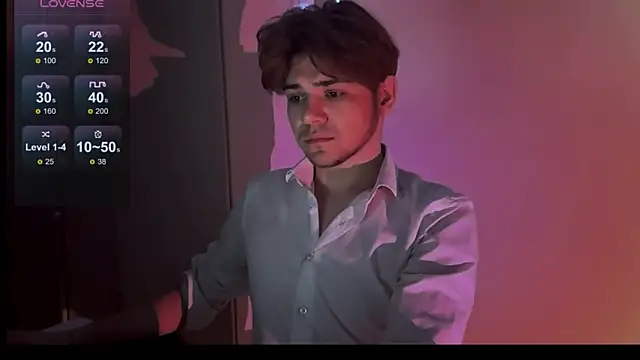 Snapshot of 1RobertTT chatting on September 10, 2025, 9:36 pm 1RobertTT online show from September 10, 2025, 9:36 pm