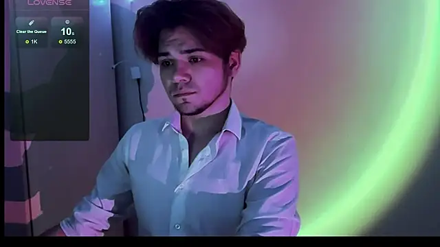 Snapshot of 1RobertTT chatting on October 9, 2025, 8:53 pm 1RobertTT online show from October 9, 2025, 8:53 pm