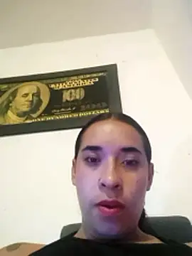 Snapshot of Valenn_fernandez chatting on April 23, 2026, 3:57 am Valenn fernandez online show from April 23, 2026, 3:57 am